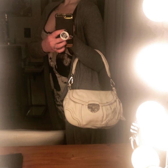 Authentic White Prada shoulder bag - Picture 6 of 6